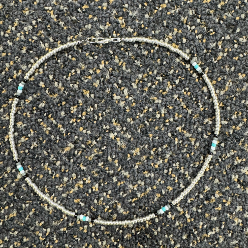 Western hand beaded necklace